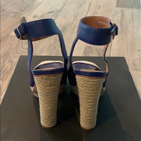 Ann Taylor Briston peep platform, sz 7.5 - Picture 3 of 13